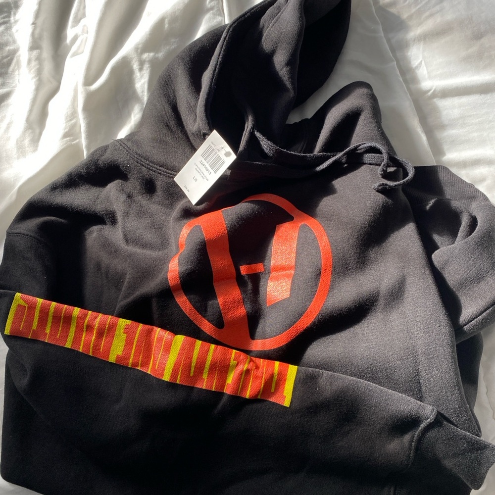 twenty øne piløts Black Hoodie with CLANCY logo 
TØP Hoodie BRAND NEW WITH TAGS